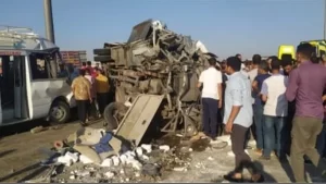 كارثة القاهرة - الإسماعيلية: مصرع شخصين وإصابة 9 في حادث تصادم